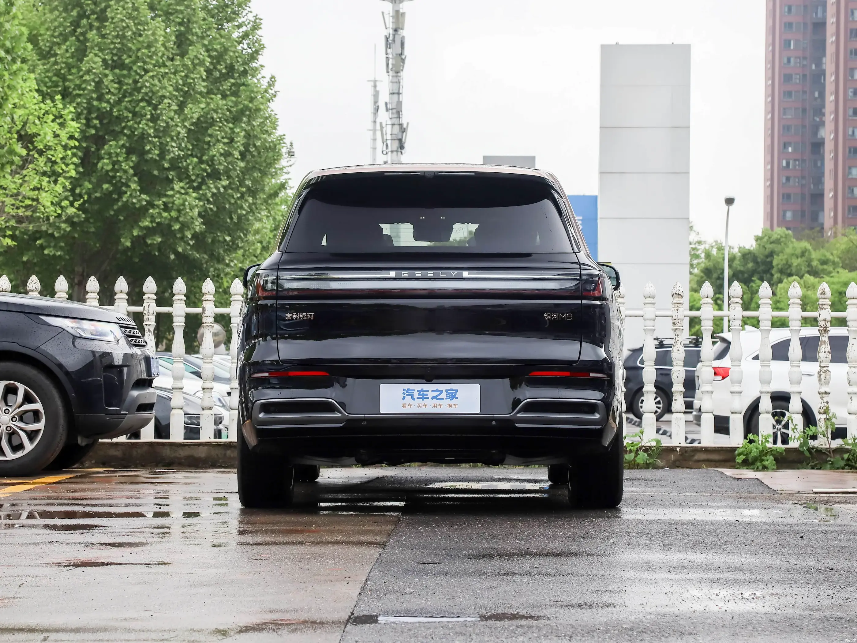 Geely Galaxy M9 view 4