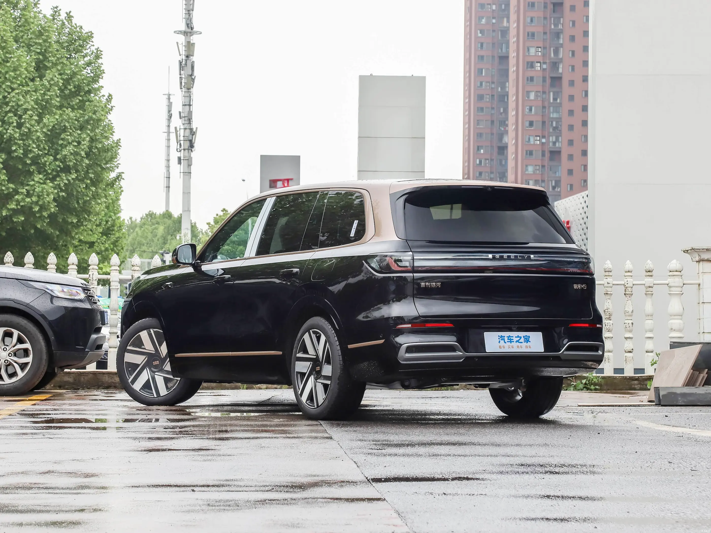 Geely Galaxy M9 detail