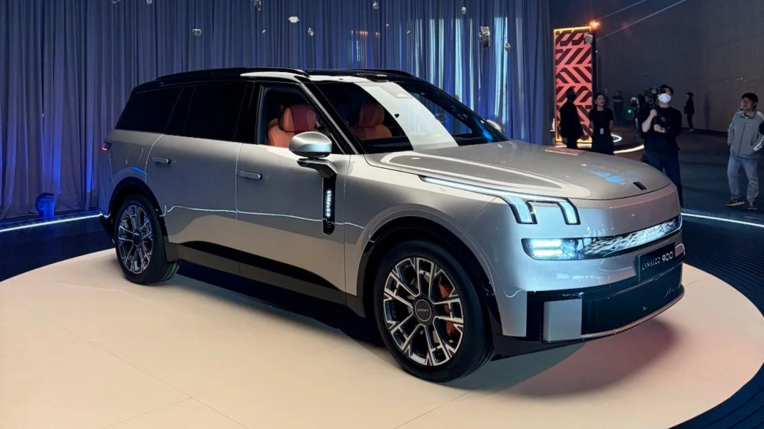 Lynk & Co 900 detail 6