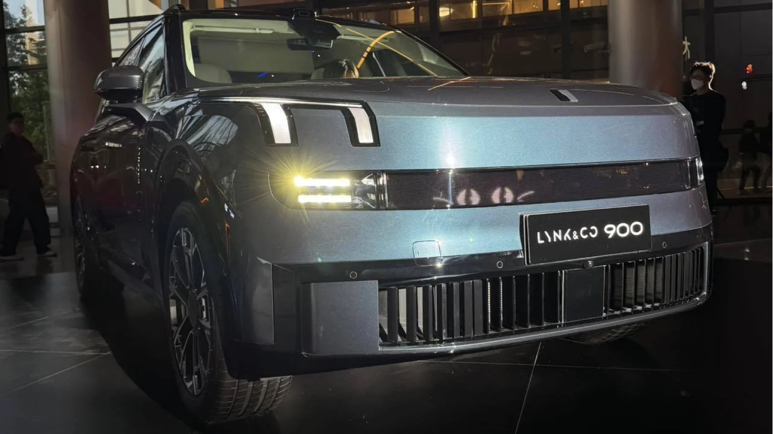 Lynk & Co 900 detail 7