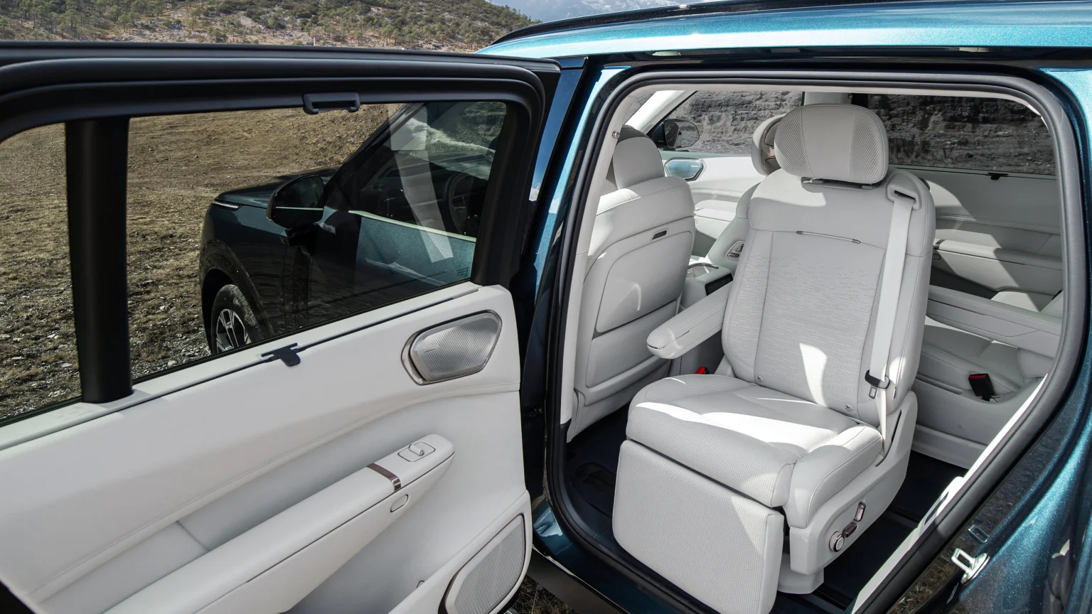 Lynk & Co 900 interior detail 2