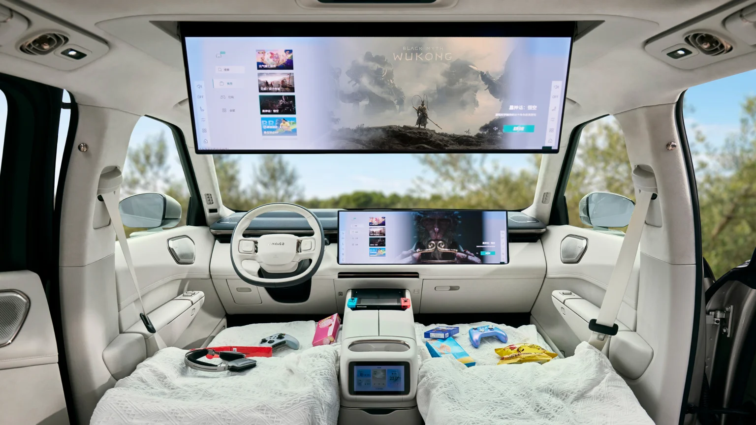 Lynk & Co 900 interior